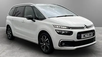 Used Citroën C4 SpaceTourer Shine 131 HP (96 kW) 2022 MPV