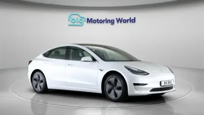 Used Tesla Model 3 Standard Range Plus 180 kW (245 HP) 2020 Sedan