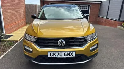 Used VW T-Roc Design 150 HP (110 kW) 2020 Yellow SUV