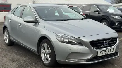 Used Volvo V40 SE 150 HP (110 kW) 2015 Silver Hatchback