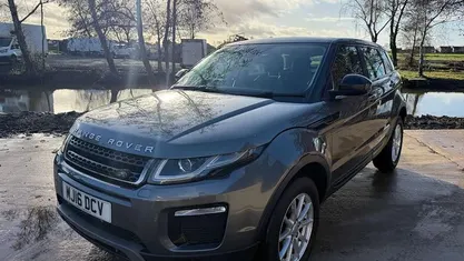 Used 2018 Land Rover Range Rover evoque SE Hatchback | £8,799 (Fair price)