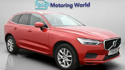 Usado Volvo XC60 Momentum 250 HP (183 kW) 2019 Vermelho SUV