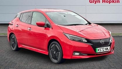 Begagnad Nissan Leaf Tekna 110 kW (150 HK) 2025 Halvkombi