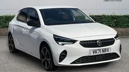 Used Vauxhall Corsa Edition 75 HP (55 kW) 2021 White Hatchback