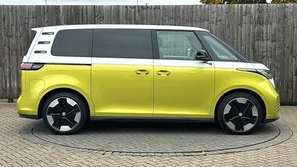 White Used 2023 VW ID. Buzz Pro MPV | £44,299 (Fair price)