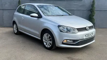 Used VW Polo SE 90 HP (66 kW) 2015 Silver Hatchback