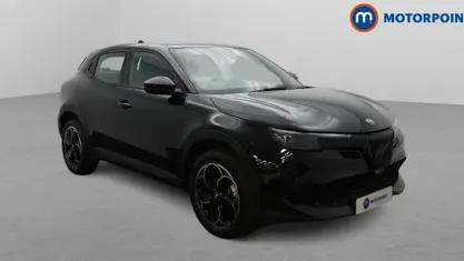 Used Alfa Romeo Junior 145 HP (106 kW) 2025 Black SUV