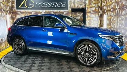Begagnad Mercedes EQC400 AMG line 300 kW (408 HK) 2023 Blå SUV