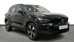 Black Used 2022 Volvo XC40 R-Design SUV | £20,250 (Fair price)