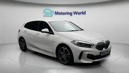 Used BMW 118 M Sport 150 HP (110 kW) 2020 White Hatchback