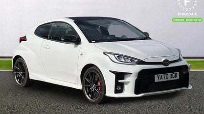 Używany Toyota Yaris 272 KM (200 kW) 2021 Biały Hatchback