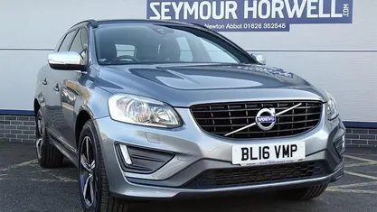 Used Volvo XC60 R-Design 190 HP (139 kW) 2017 SUV