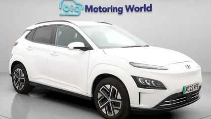 White Used 2022 Hyundai Kona Premium SUV | £12,250 (Fair price)