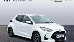 White Used 2022 Toyota Yaris Hybrid Design Hatchback | £16,650 (Fair price)