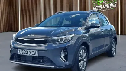Used Kia Stonic 101 HP (74 kW) 2023 Grey SUV