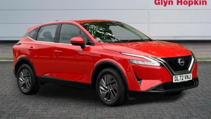 Used Nissan Qashqai Acenta Premium 158 HP (116 kW) 2023 Red SUV