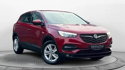 Used Vauxhall Grandland X S 131 HP (96 kW) 2019 Red SUV