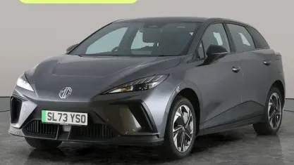 Usado MG MG4 EV SE 125 kW (170 HP) 2023 Citadino