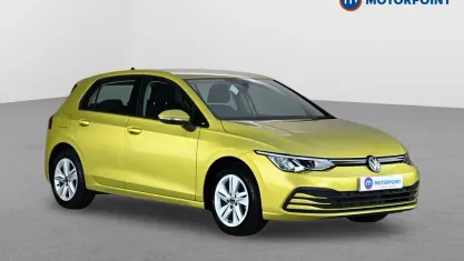 Used VW Golf VIII Life 116 HP (85 kW) 2023 Yellow Hatchback