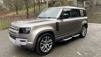 Used Land Rover Defender 249 HP (183 kW) 2022 Silver SUV