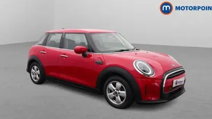 Used Mini Cooper Classic 136 HP (100 kW) 2022 Red Hatchback