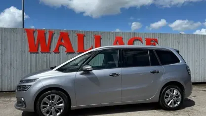 Used Citroën C4 SpaceTourer Flair 120 HP (88 kW) 2017 MPV
