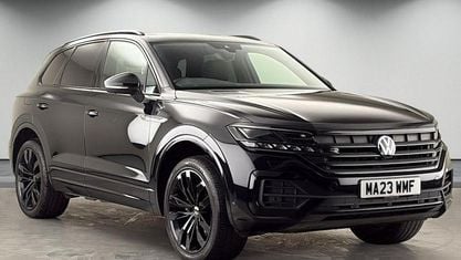 Used VW Touareg Black Edition 286 HP (210 kW) 2022 Grenadilla black metallic/grenadilla black metalli SUV