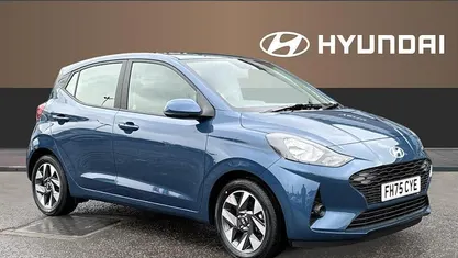 New Hyundai i10 Advanced 63 HP (46 kW) 2025 Red Hatchback