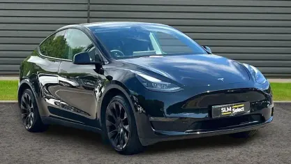 Used Tesla Model Y Long Range AWD 286 kW (389 HP) 2025 SUV