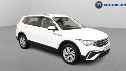 Used 2024 VW Tiguan Allspace Life SUV | £21,399 (Fair price)