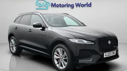 Używany Jaguar F-Pace R-Dynamic 250 KM (183 kW) 2022 Czarny SUV