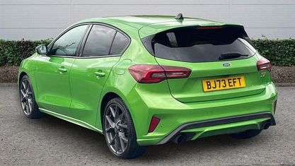 Używany Ford Focus ST 280 KM (205 kW) 2023 Zielony Hatchback