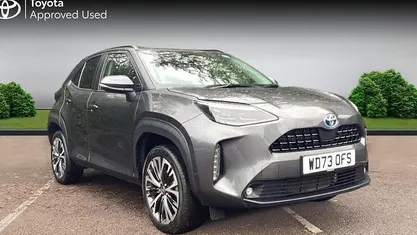 Used 2025 Toyota Yaris Hybrid Estate | £24,390 (Fair price)