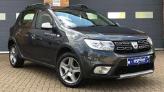 Grey Used 2017 Dacia Sandero Lauréate Hatchback | £6,591 (Fair price)