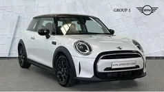White Used 2022 Mini Cooper Classic Hatchback | £17,990 (Fair price)