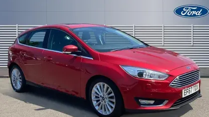 Used Ford Focus Titanium X 182 HP (133 kW) 2017 Red Hatchback