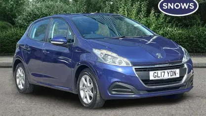 Used Peugeot 208 Active 82 HP (60 kW) 2017 Blue Hatchback