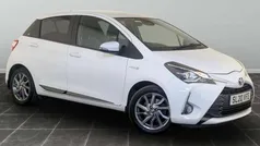 White Used 2020 Toyota Yaris Hybrid Hatchback | £10,795 (Good price)