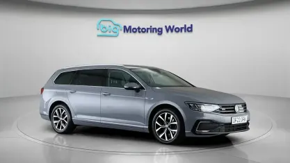 Used VW Passat GTE 218 HP (160 kW) 2022 Grey Estate