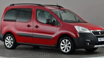 Used Peugeot TePee Outdoor 110 HP (80 kW) 2018 Estate