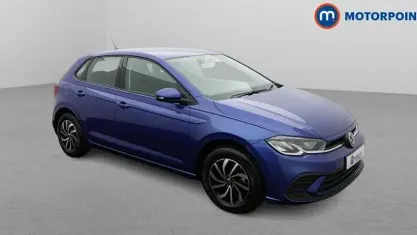 Used VW Polo Life 80 HP (58 kW) 2024 Blue Hatchback
