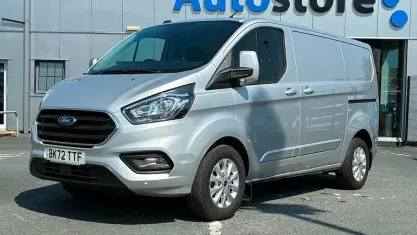 Used Ford Transit Custom Limited 131 HP (96 kW) 2023 White Van