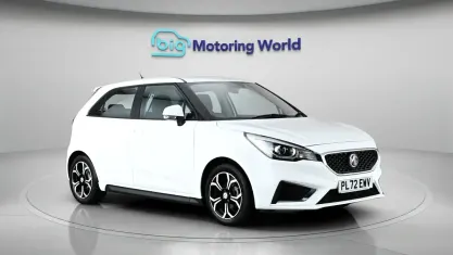 Used MG MG3 Exclusive 106 HP (77 kW) 2023 White Hatchback
