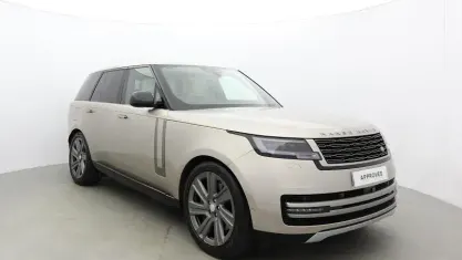 Used Land Rover Range Rover SE 441 HP (324 kW) 2023 Gold SUV