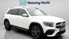 Mercedes GLB220