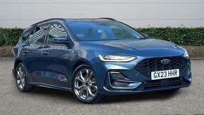 Used Ford Focus ST-Line 155 HP (114 kW) 2023 Blue Estate