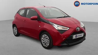 Used Toyota Aygo X-play 72 HP (52 kW) 2021 Hatchback