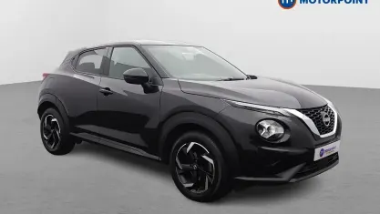 Used Nissan Juke N-Connecta 114 HP (83 kW) 2023 Black SUV