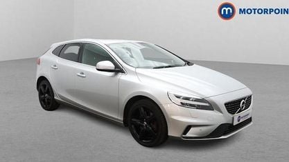 Gebraucht Volvo V40 R-Design 152 PS (111 kW) 2019 Silber Kleinwagen