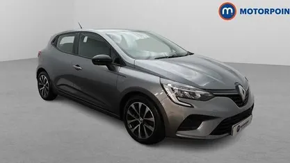 Used Renault Clio V Evolution 90 HP (66 kW) 2023 Hatchback